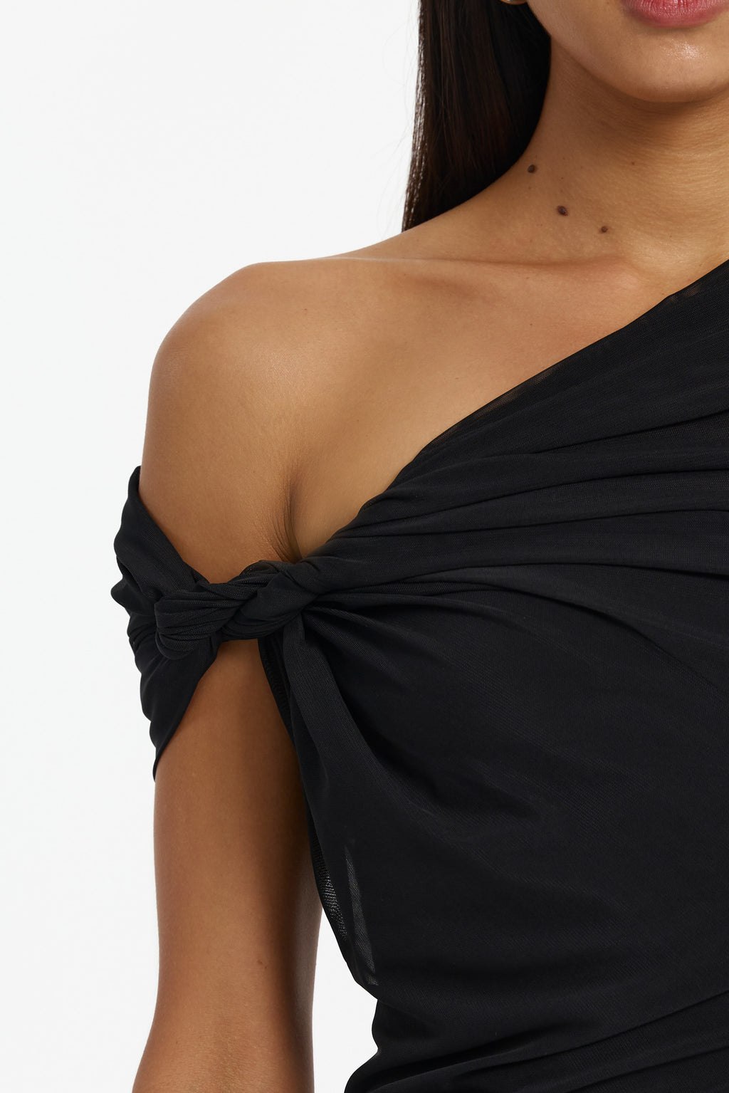 CORE-SD260464T_YUSRA_TOP-BLACK-4