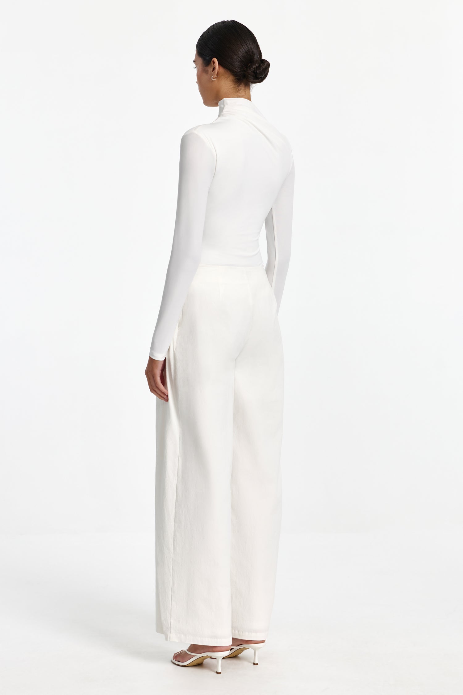 CORE-SD260466T_ORLYN_LONG_SLEEVE_TOP-IVORY-3