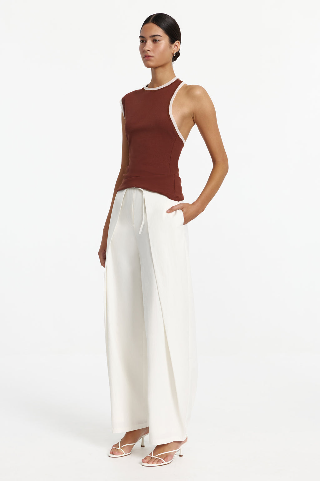 CORE-SD260468T_HOLDEN_TOP-OAK-2
