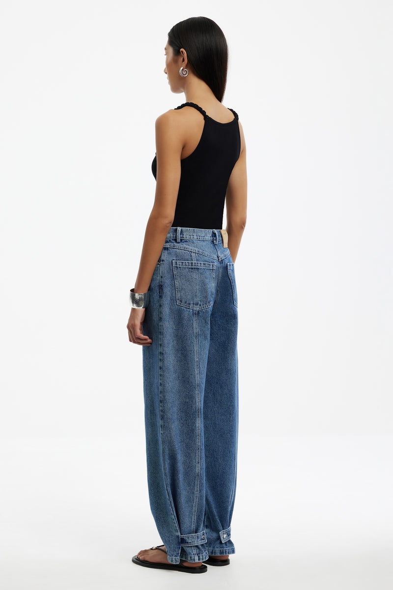 CORE-SL250755P_SABRINA_JEAN-WASHED_INDIGO-3_51efdca672284409a7d7912ba4ef8376jpg