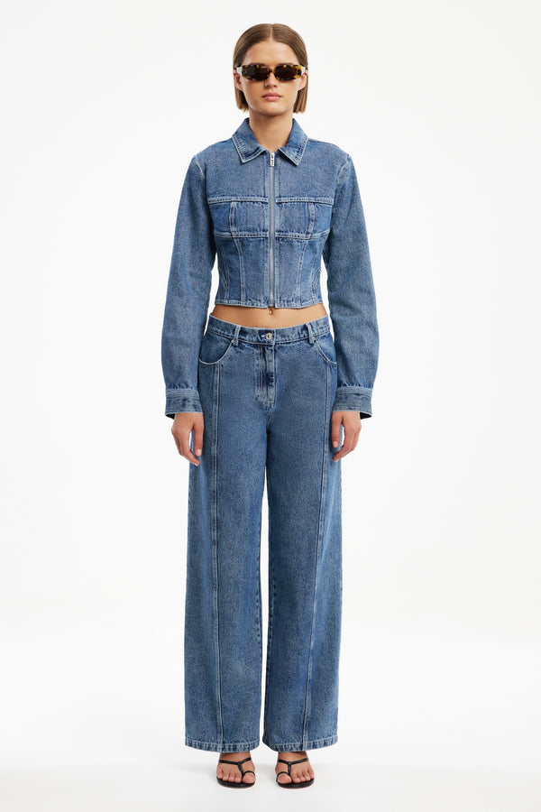 CORE-SL250756J_SABRINA_JACKET-WASHED_INDIGO-1_2e6a0d2954e04200a3fb14300d9bf5ebjpg