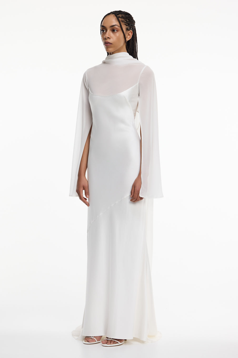 CORE-SS260134D_DEVLYN_LONG_SLEEVE_GOWN-IVORY-2