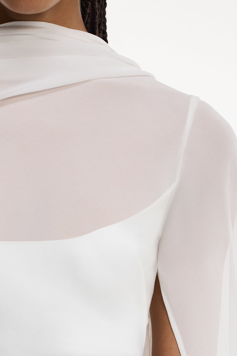 CORE-SS260134D_DEVLYN_LONG_SLEEVE_GOWN-IVORY-4