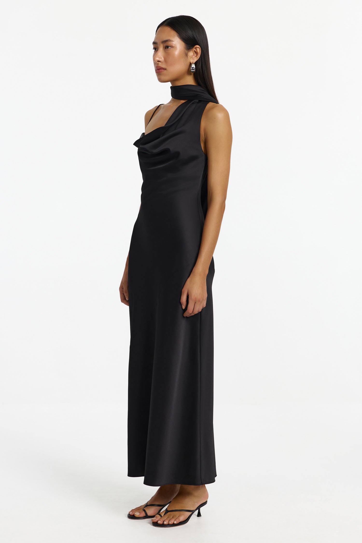 CORE-SS260411D_LUKA_MAXI_DRESS-BLACK-2