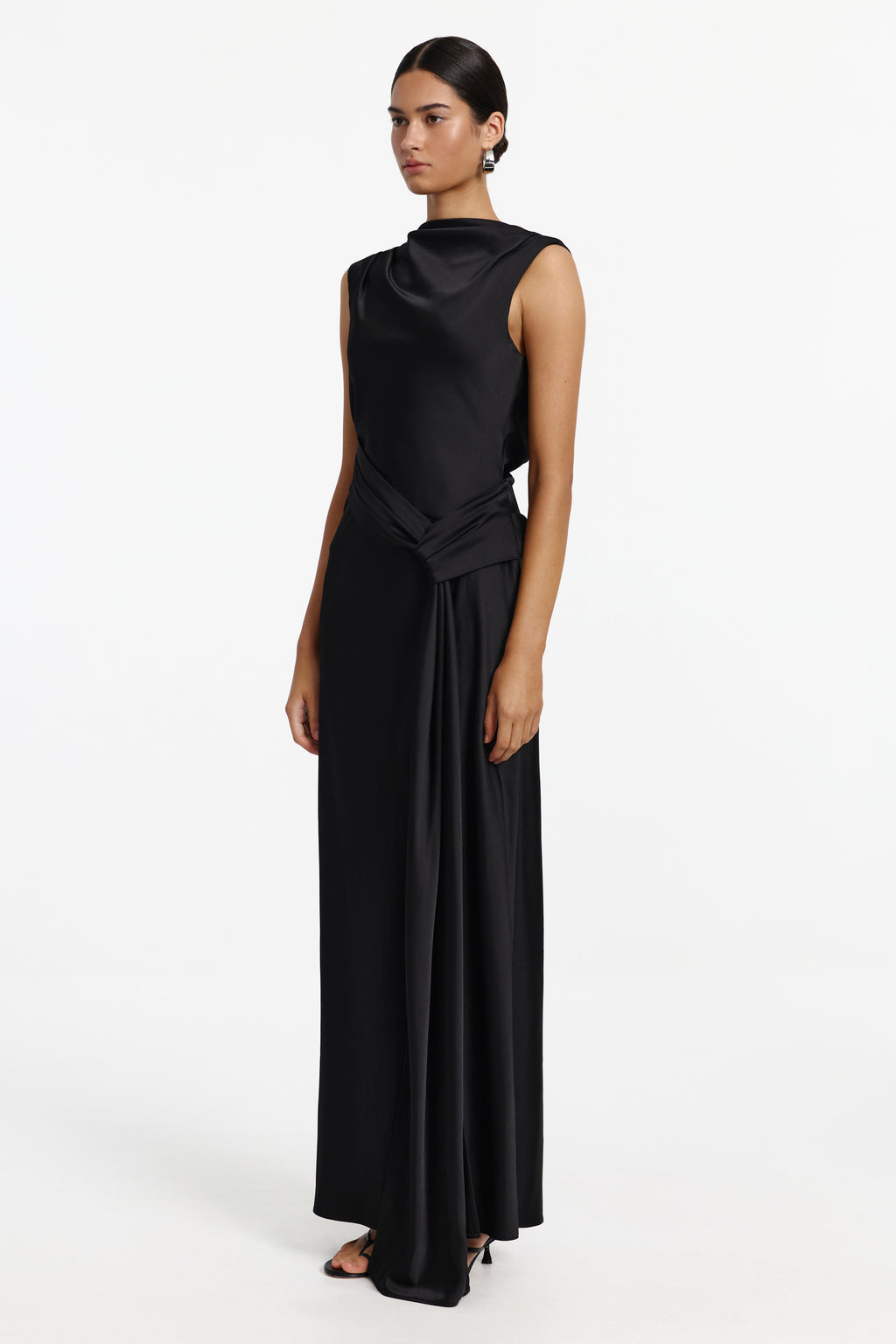 CORE-SS260412D_LUKA_GOWN-BLACK-2