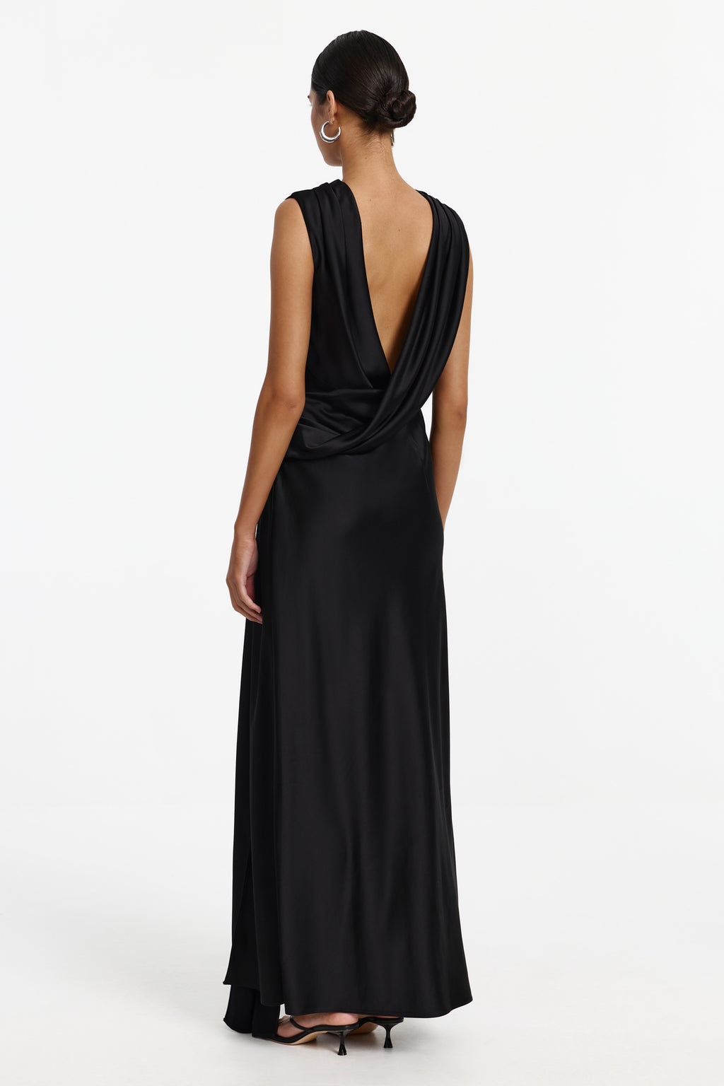 CORE-SS260412D_LUKA_GOWN-BLACK-3