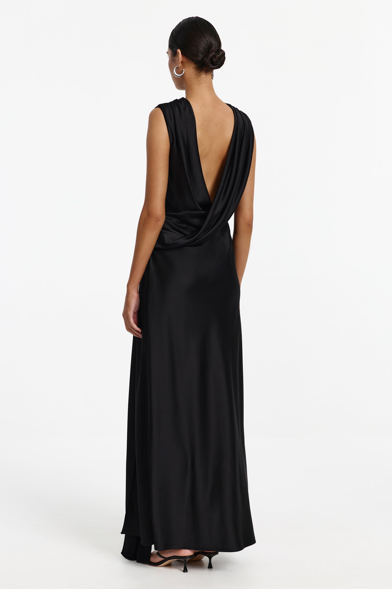 CORE-SS260412D_LUKA_GOWN-BLACK-3
