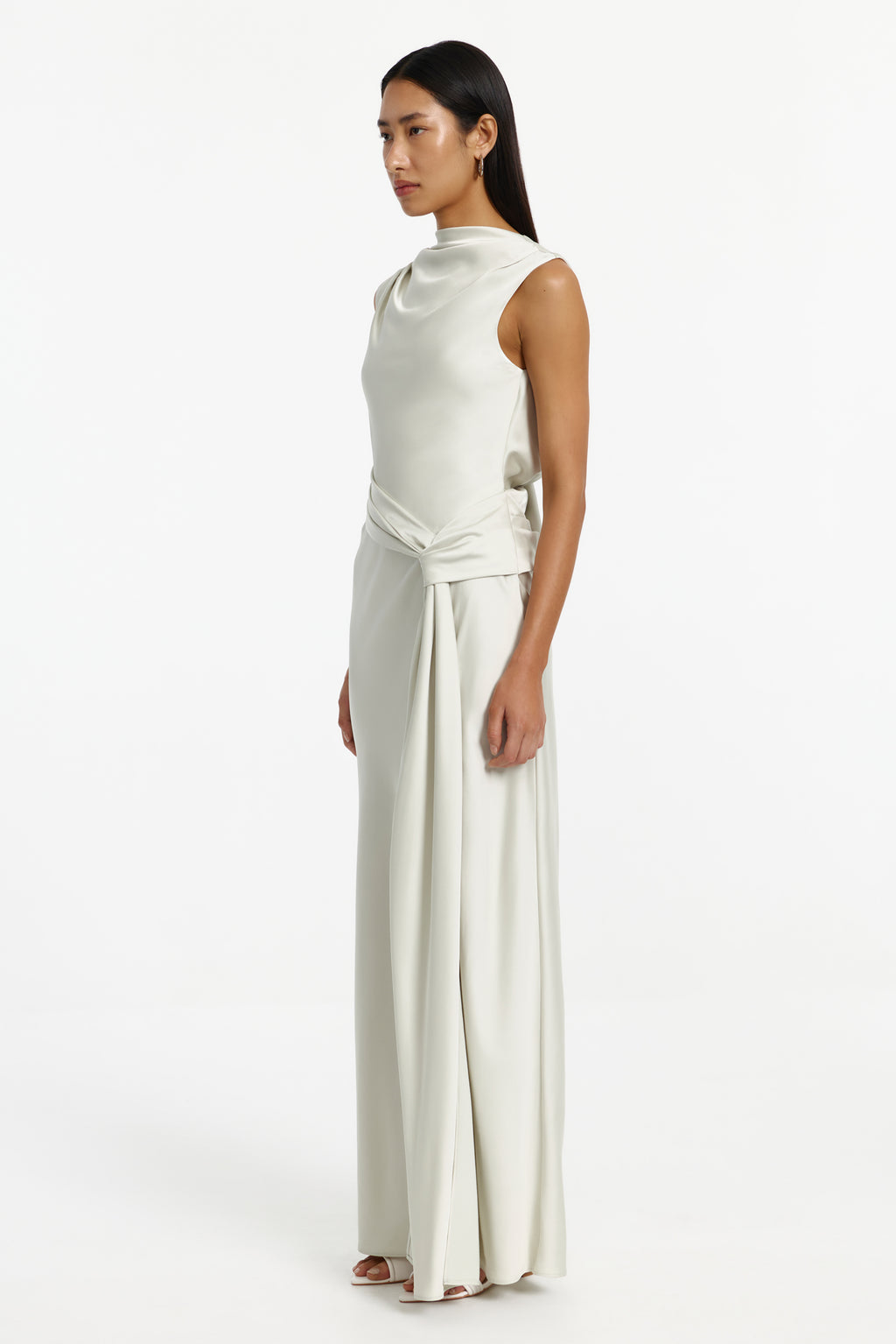 CORE-SS260412D_LUKA_GOWN-OYSTER-2