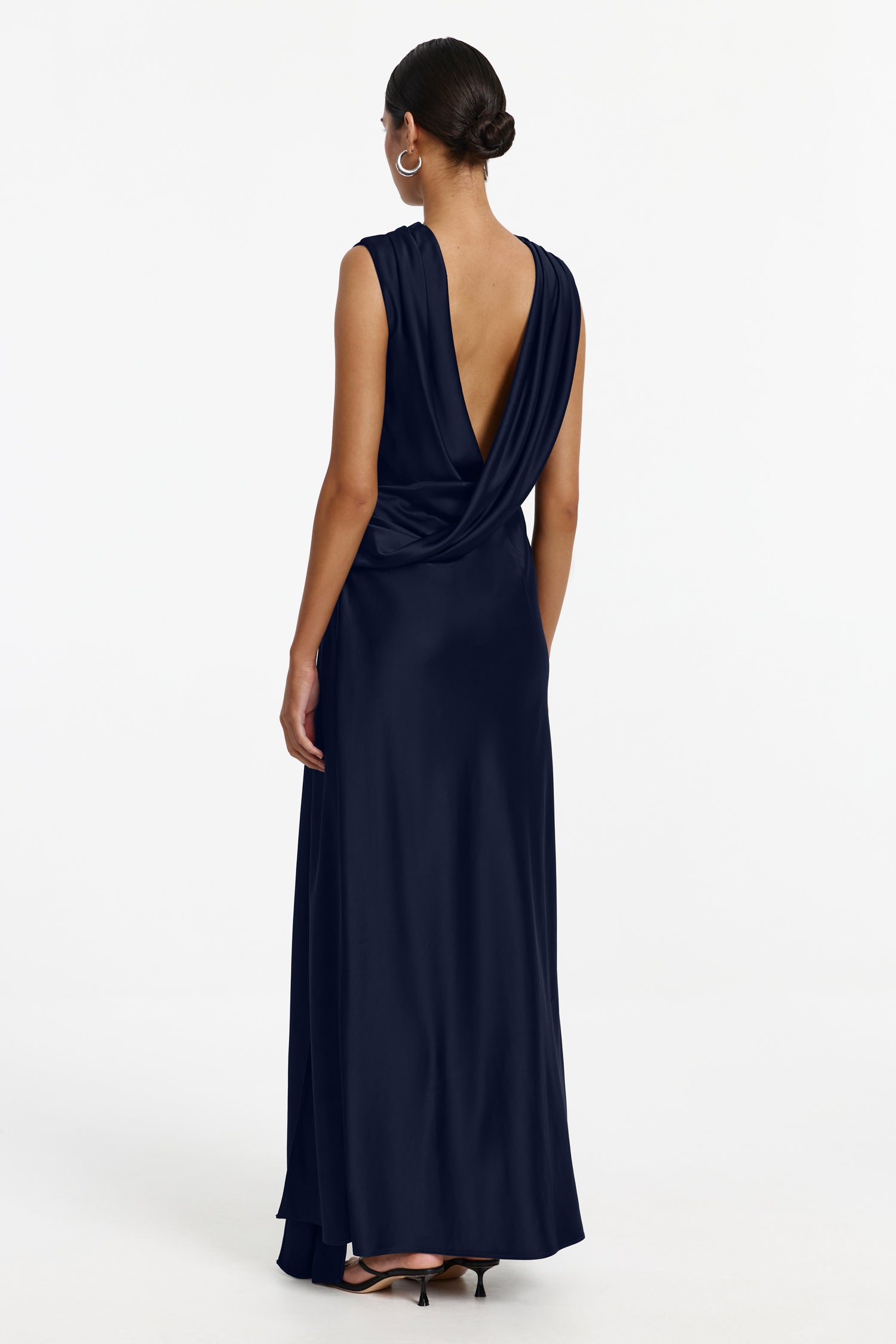 CORE-SS260412D_LUKA_GOWN-SAPPHIRE-3