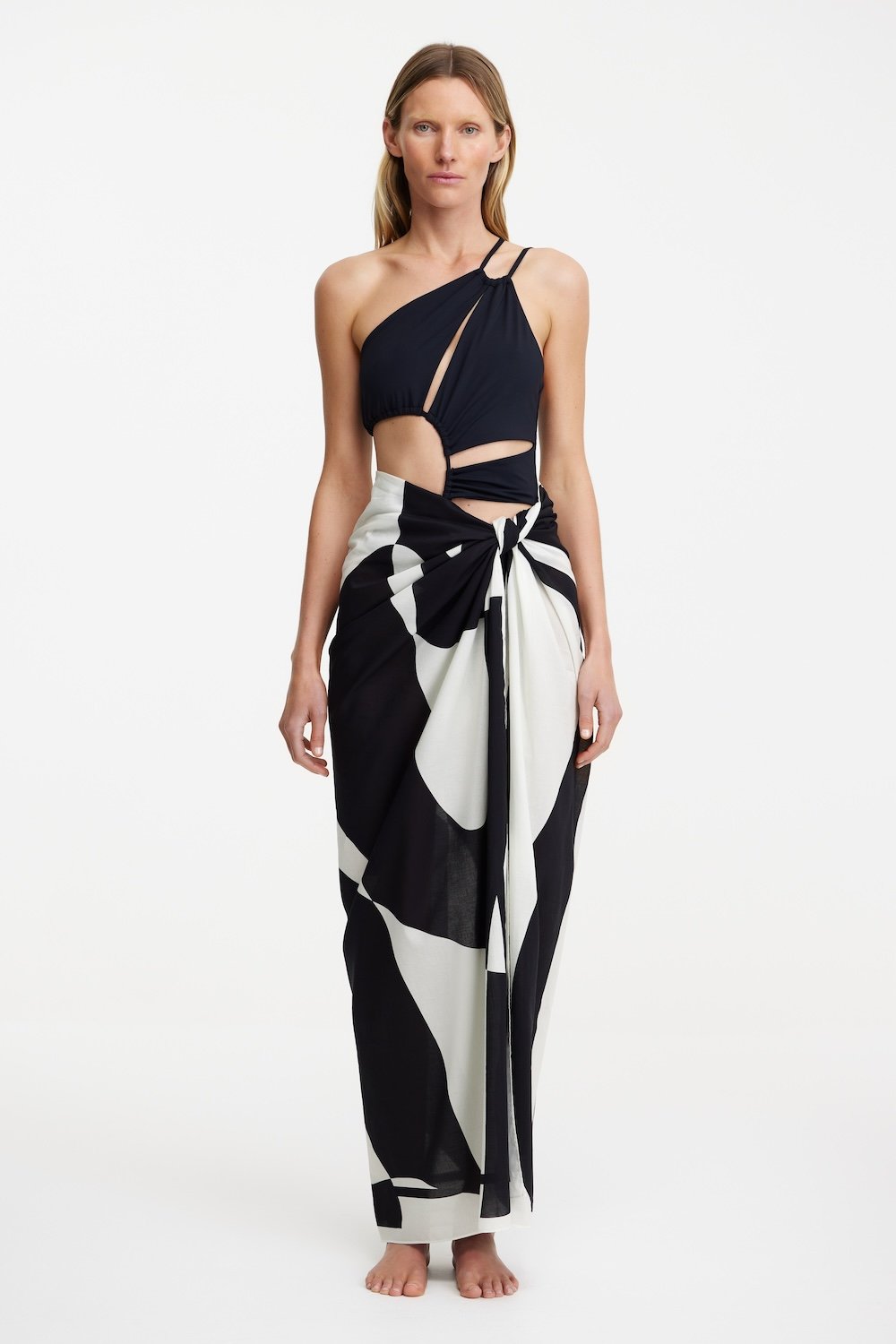 Marcella Sarong