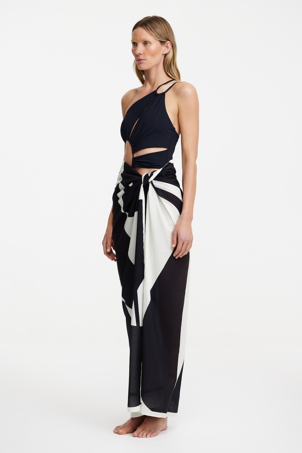 Marcella Sarong