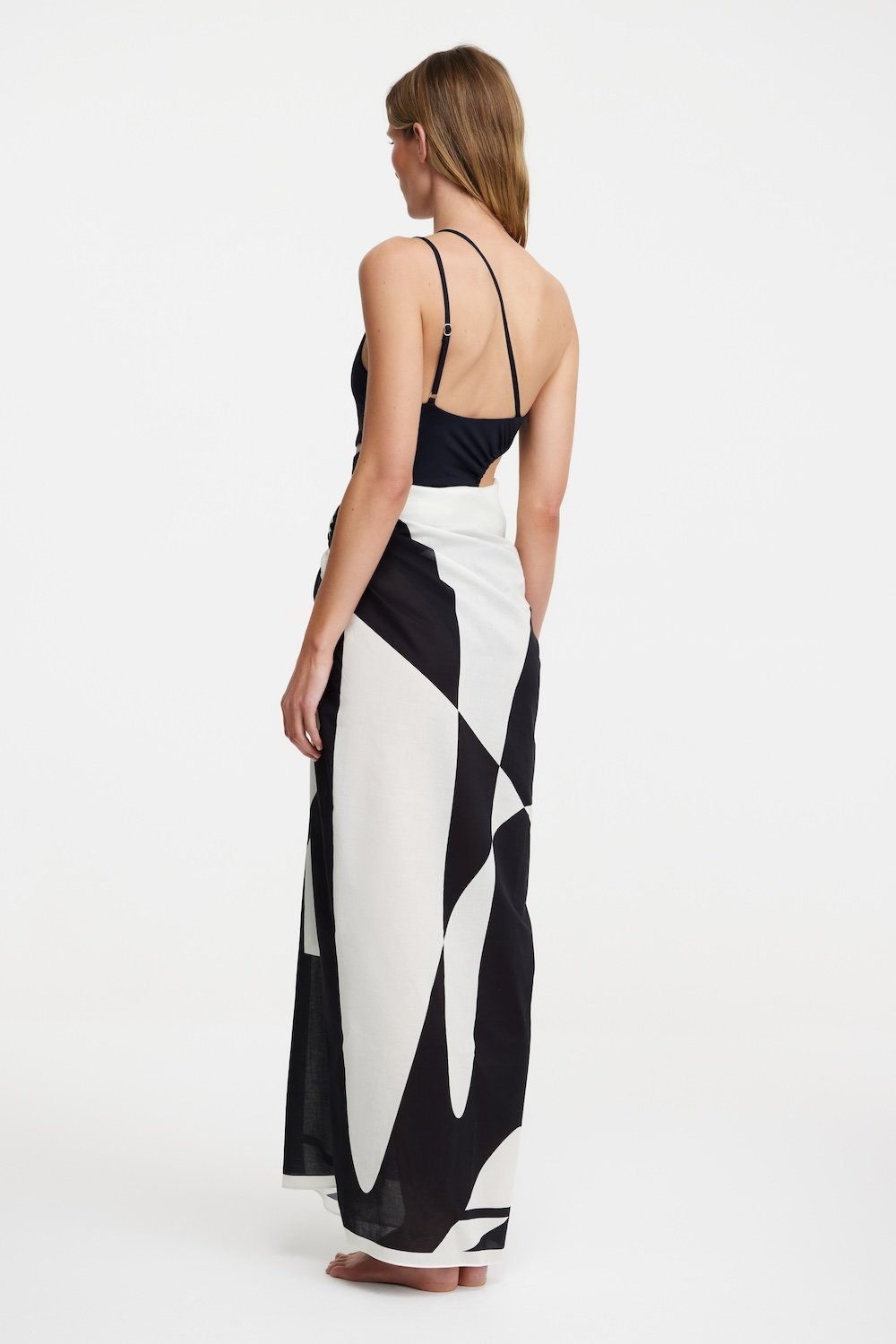 Marcella Sarong