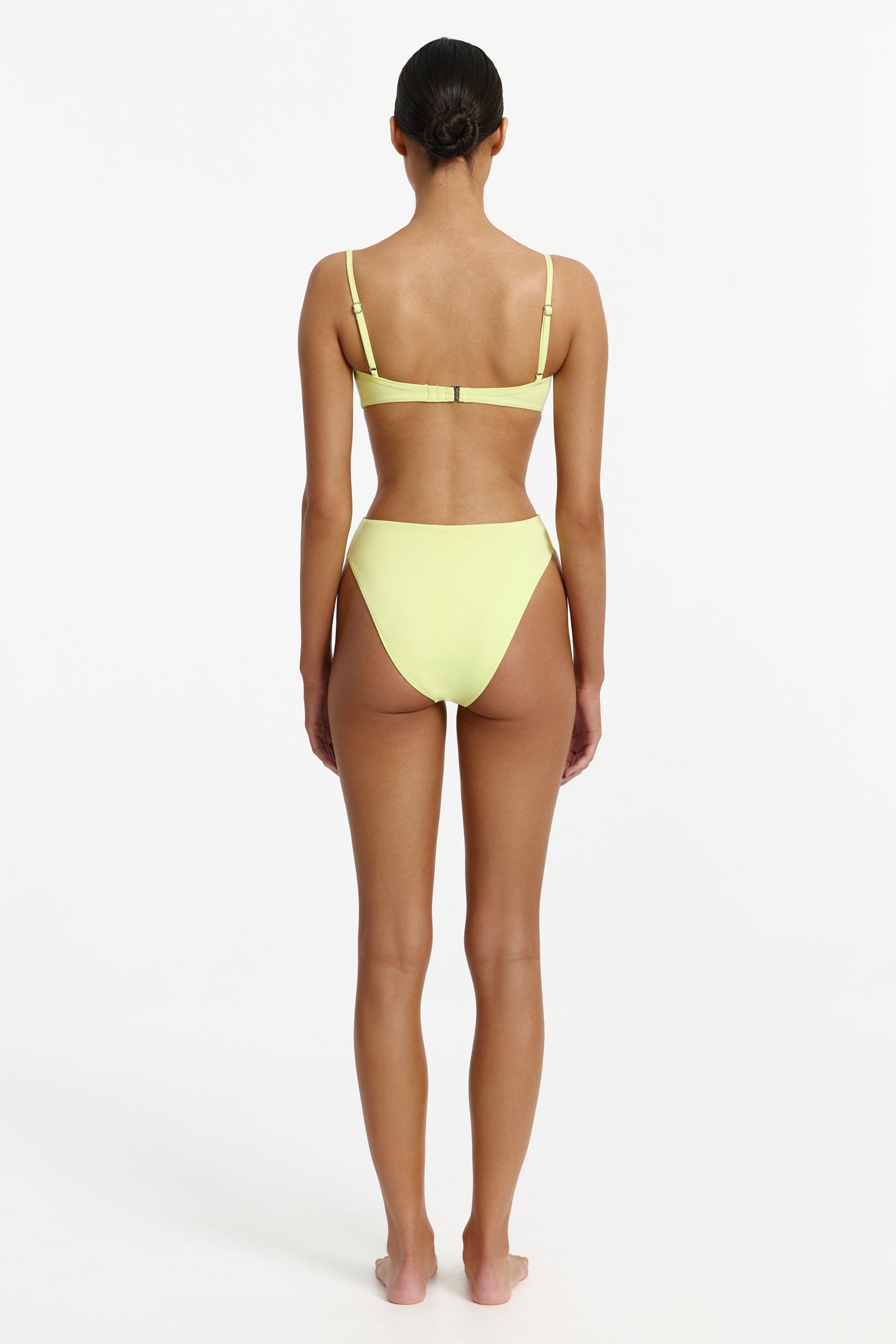 D1-SW26163B_HERMELA_BRIEF-LEMON_DROP-3