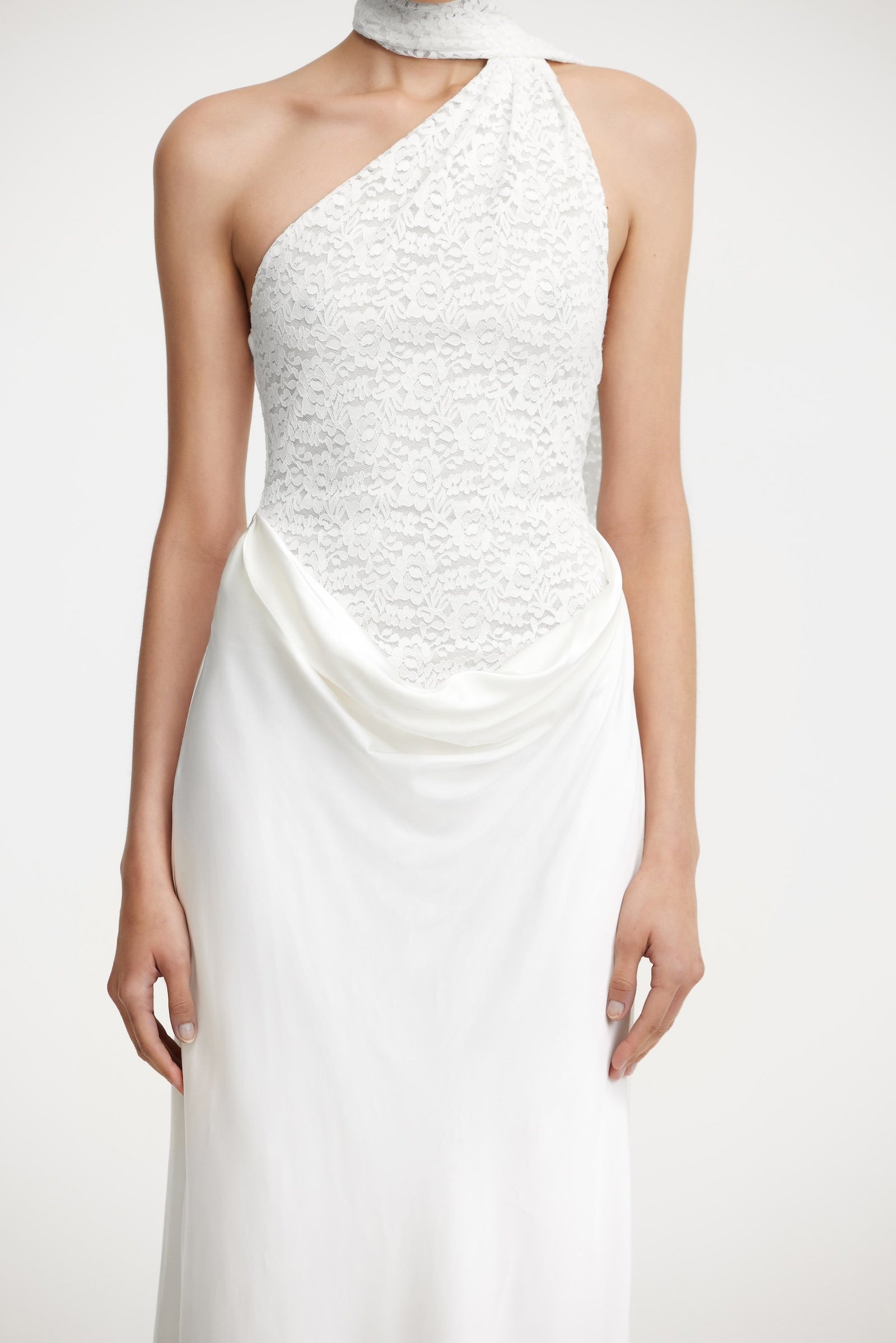 SOFIYA MAXI DRESS SOFIYA MAXI DRESS