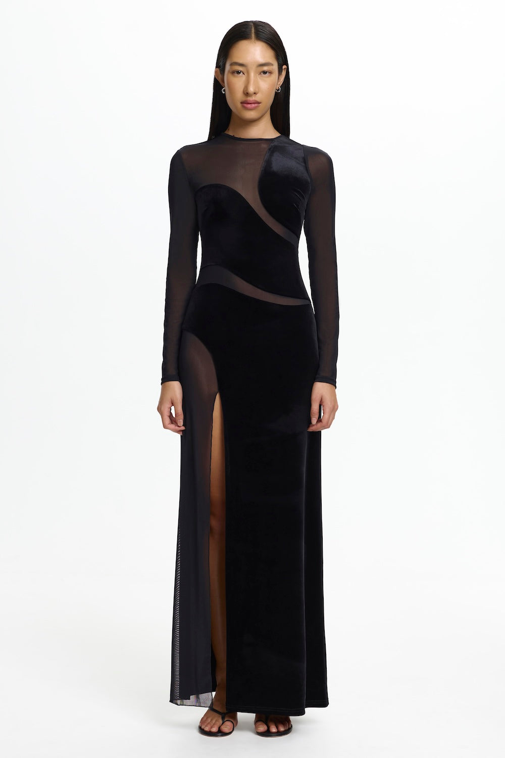 D2-SD260786D_SIGRID_GOWN-BLACK-1