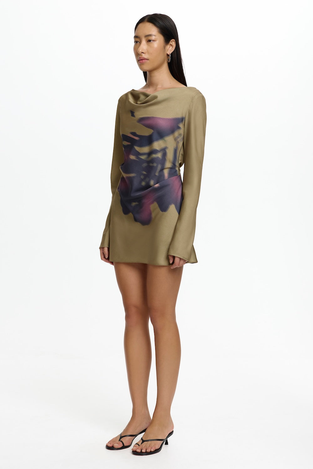 D2-SL260741D-PRT_TILY_LONG_SLEEVE_MINI_DRESS-OLIVE_STENCIL-2