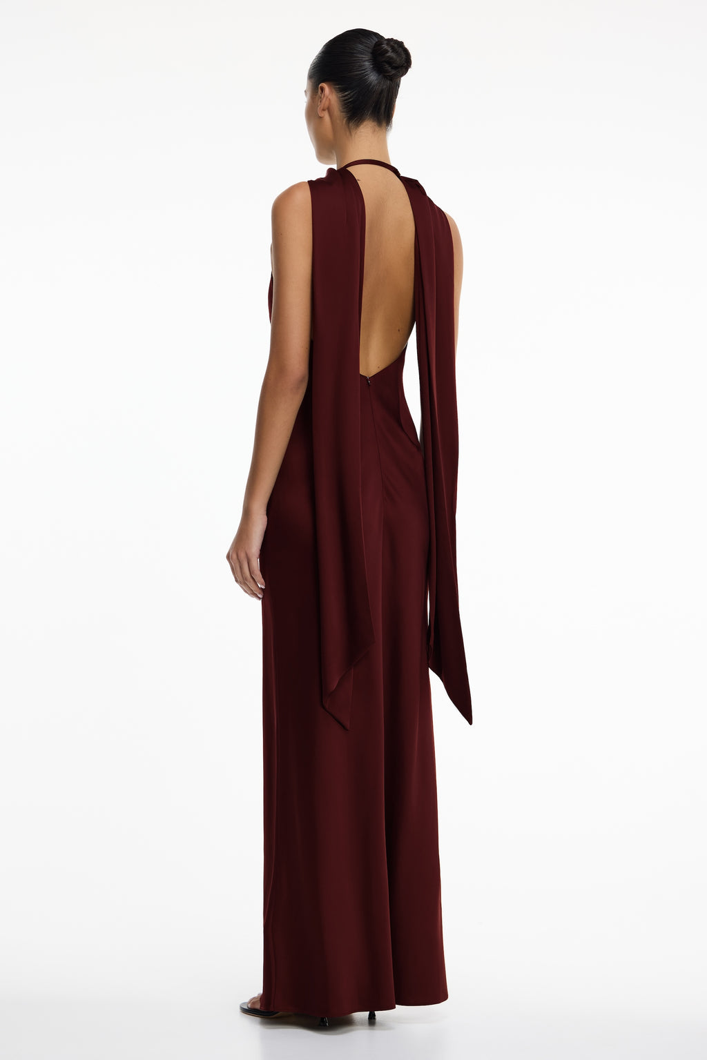 D2-SS2507130D-LUCILE_HALTER_MAXI_DRESS-BORDEAUX-3