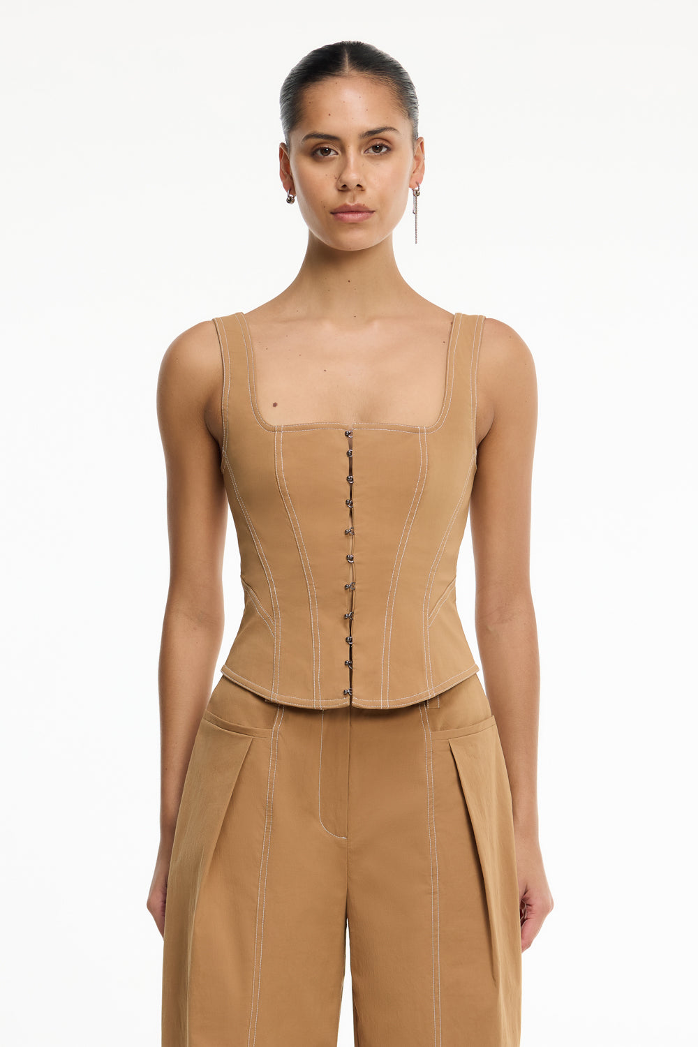 D2-SS2601102T_TOVI_TOP-CEDAR-1