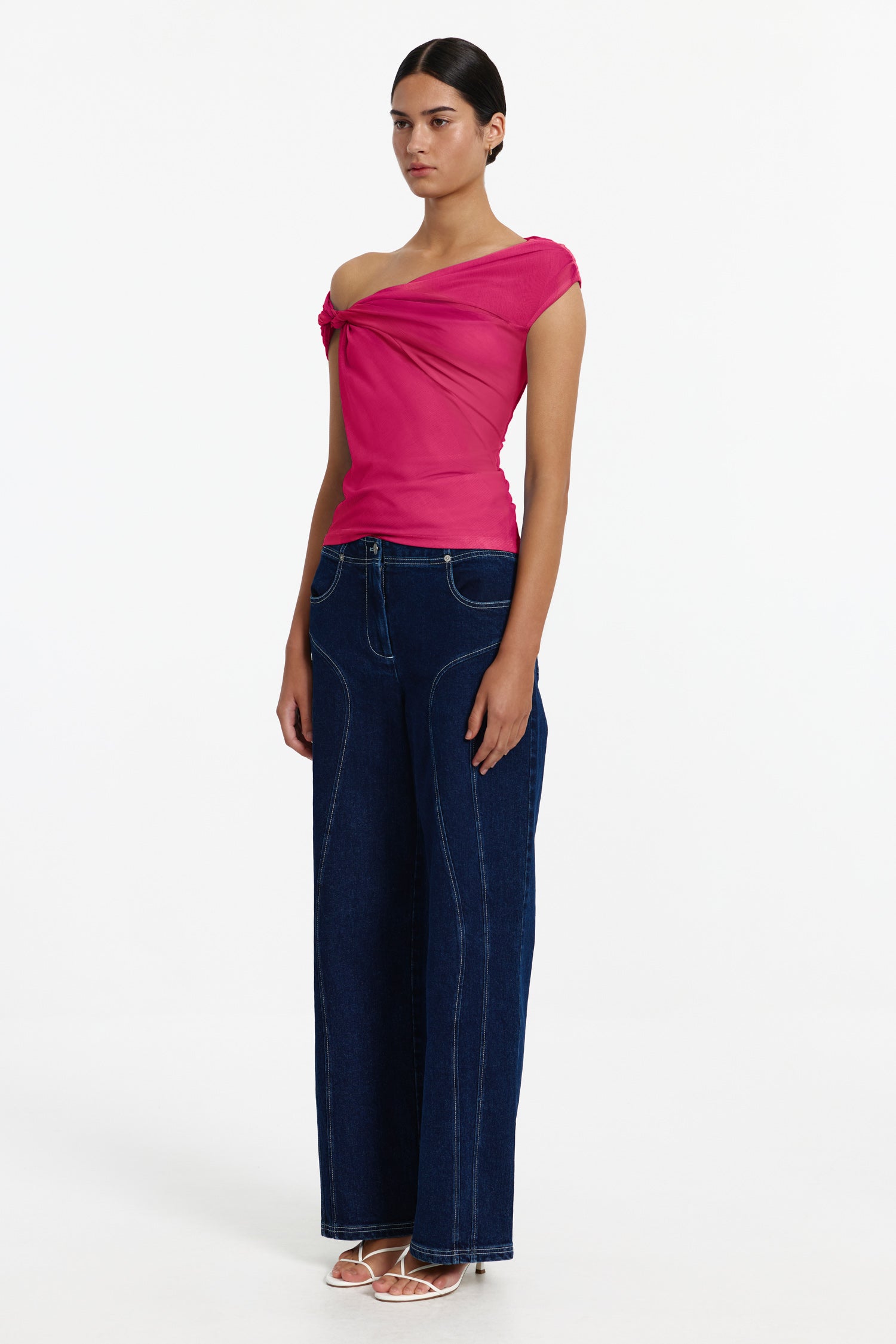 D3-SD260464T_YUSRA_TOP-FIG-2