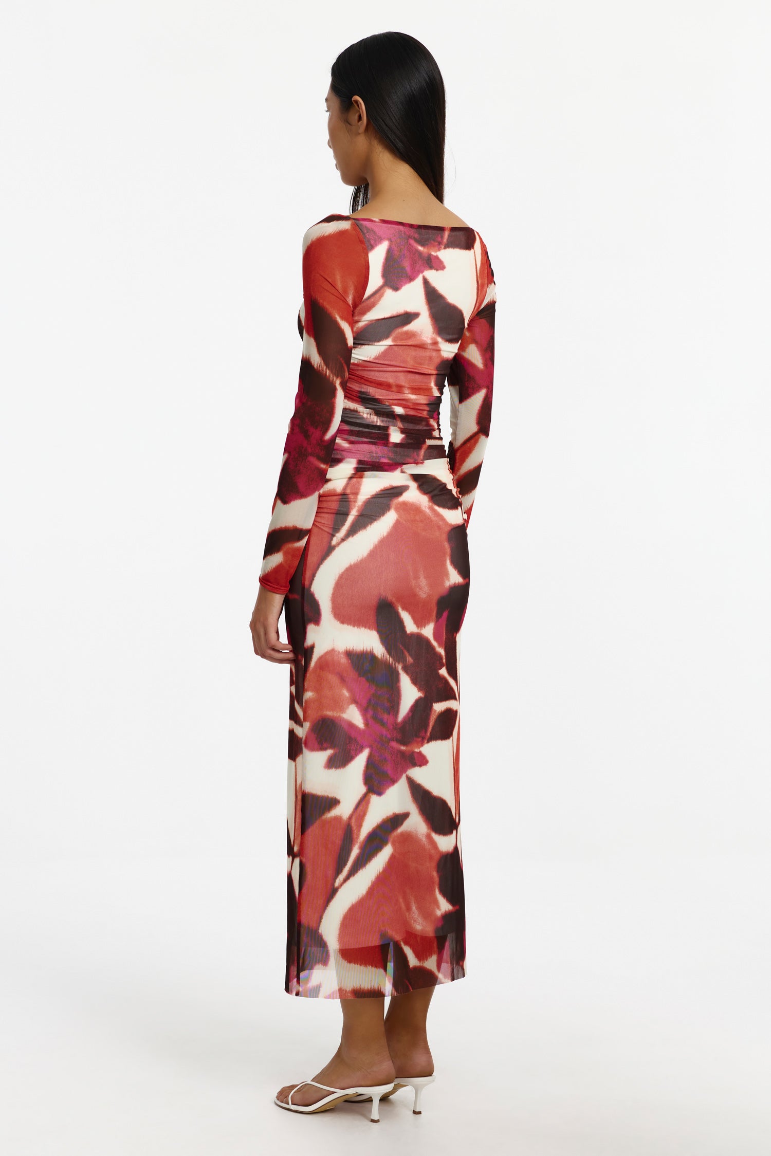 D3-SD260498D_HETTIE_LONG_SLEEVE_MIDI_DRESS-PRESSED_FLORAL-3