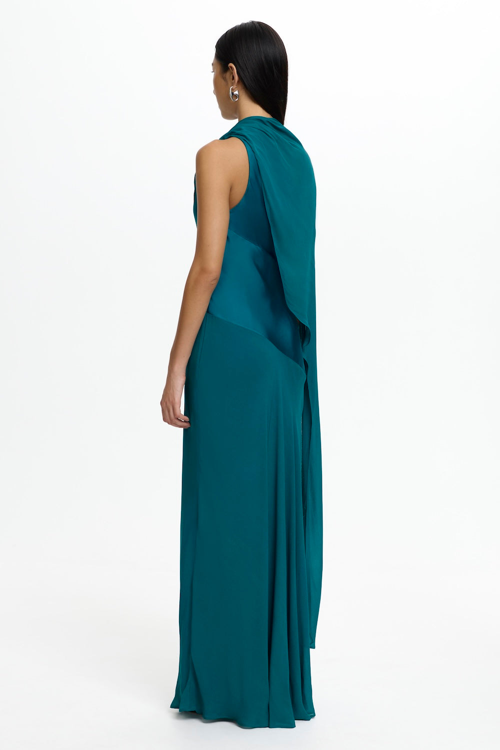D3-SD260722D_YEIRAH_DRESS-JADE-3