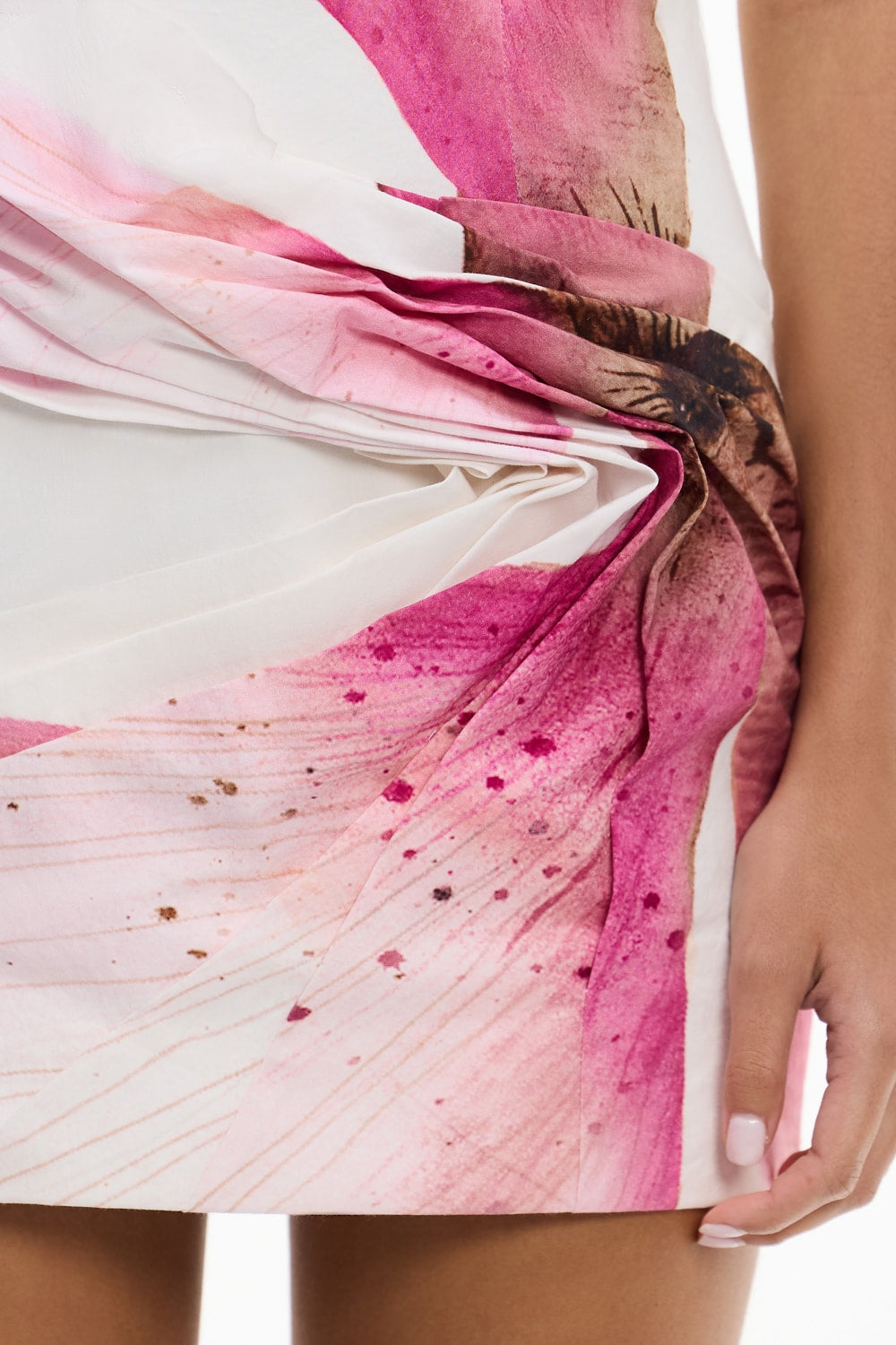 D3-SL260129D_QUENTIN_MINI_DRESS-PETAL_GARDEN-4