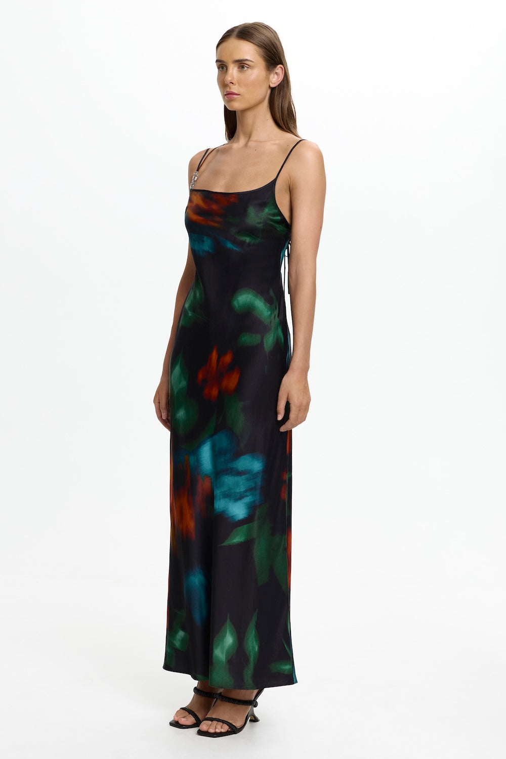 D3-SL260799D-PRT_ZITA_DRESS-BLURRED_FLORAL-2