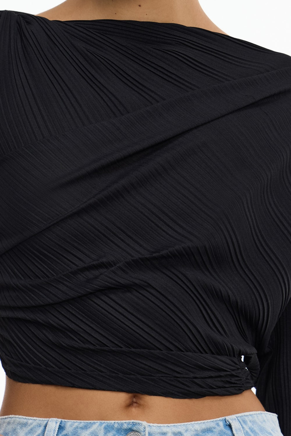 D3-SS260120T_NESTA_LONG_SLEEVE_TOP-BLACK-5