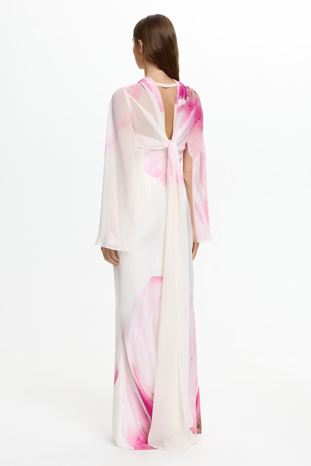 D3-SS260134D-F1-PRT_DEVLYN_LONG_SLEEVE_GOWN-PETAL_GARDEN-3