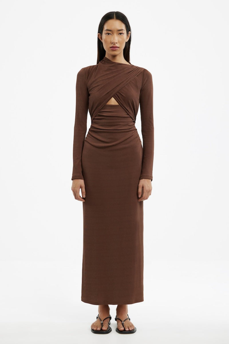 gabriana maxi dress Meet the Gabriana Long Sleeve Dress in oak. The kind of dress you'll keep reaching for for seasons to come. Styled with our Refraction Sunglasses in crystal brown. Explore